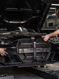 Bild in Galerie-Betrachter laden, Racello Carbon CSL Style Frontgrill mit Insektennetz für BMW G80 G81 G82 G83 M3 M4
