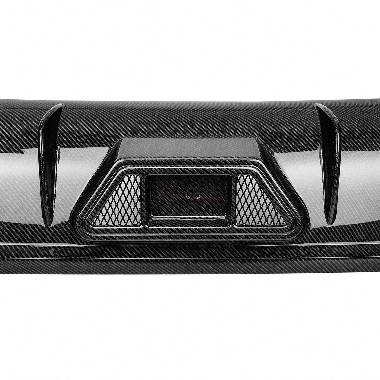 D8X1 Dry Carbon Heckdiffusor BMW G14 G15 F91 F92, Detailansicht des mittleren Gitterfelds