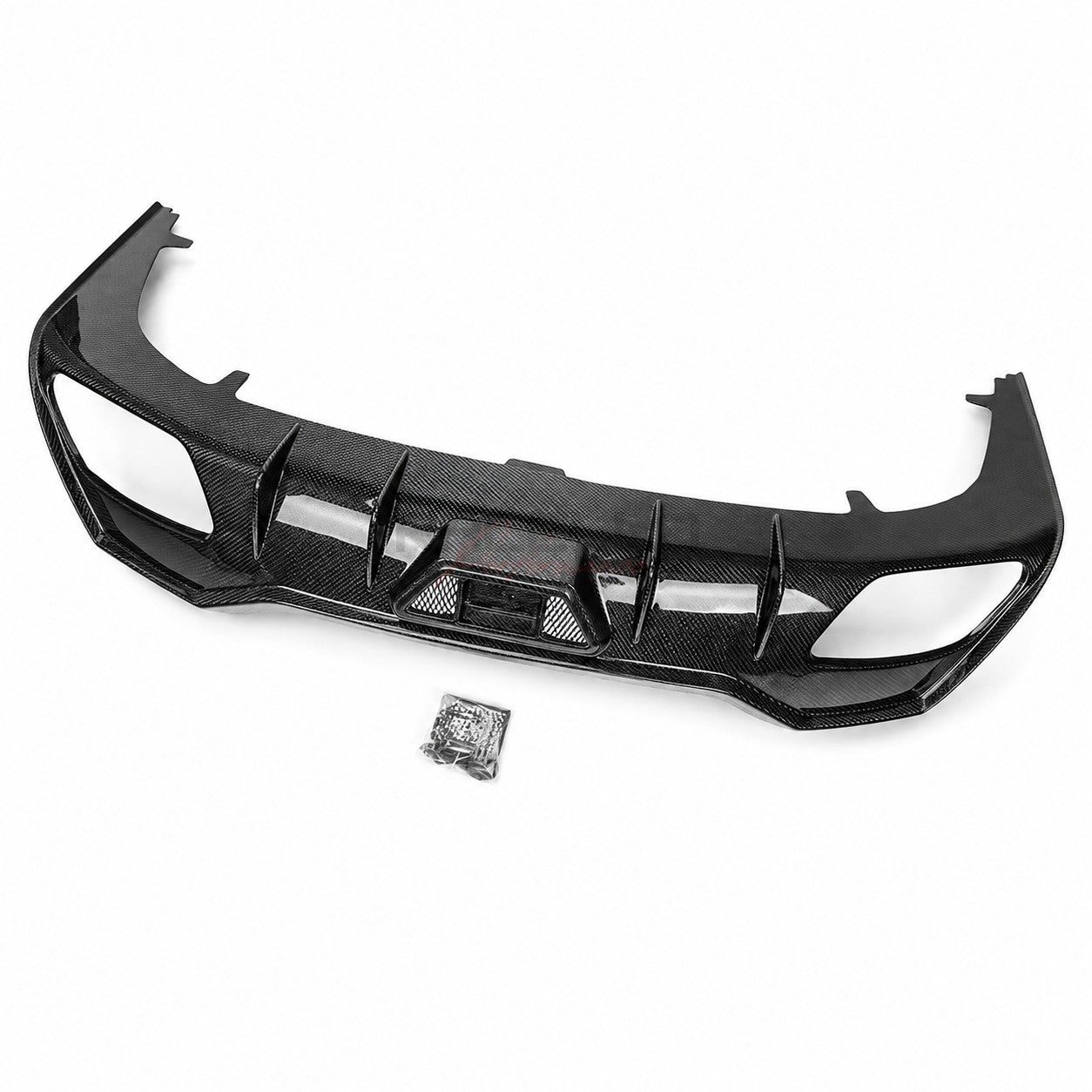 D8X1 Dry Carbon Heckdiffusor für BMW 8er G14 G15 F91 F92 in schräger Freisteller-Ansicht