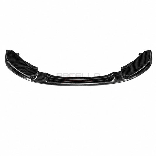 L1X1 Echtcarbon Frontspoiler für BMW 1er F20 LCI auf weißem Hintergrund, Frontansicht